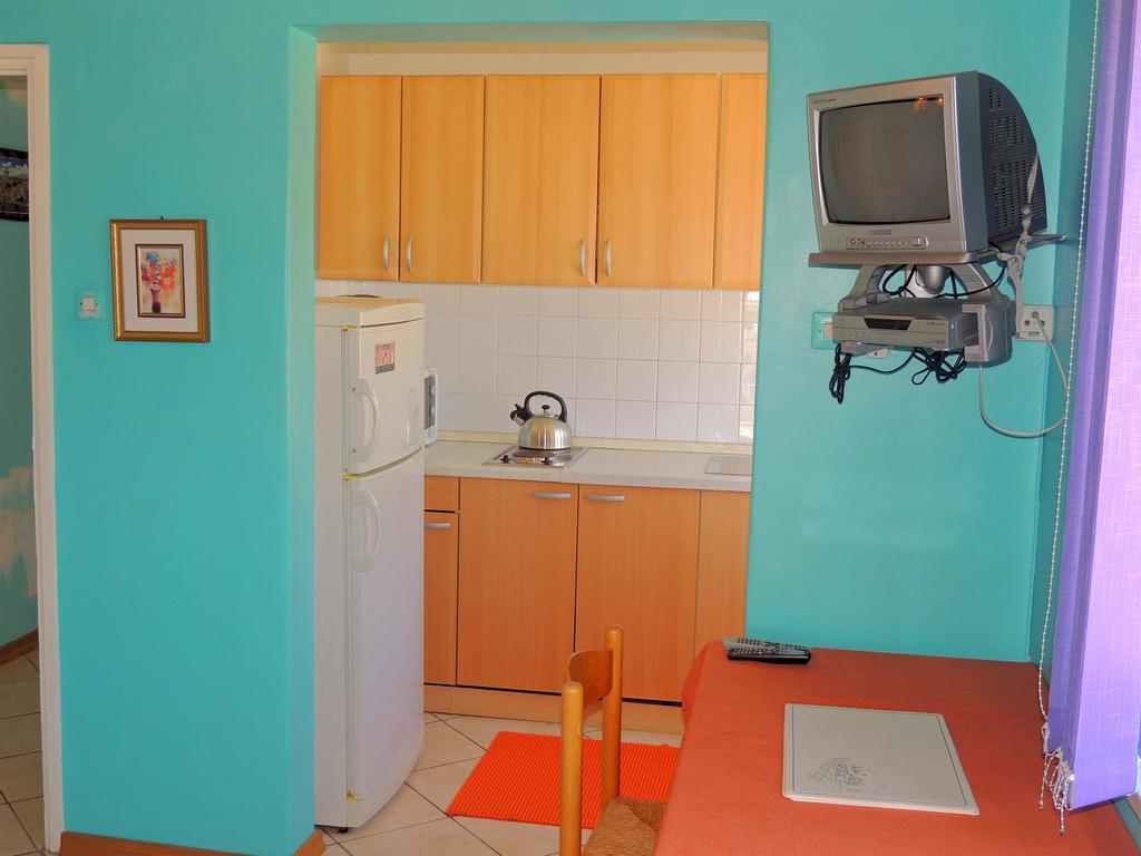 Apartments Zlatko Крк Экстерьер фото