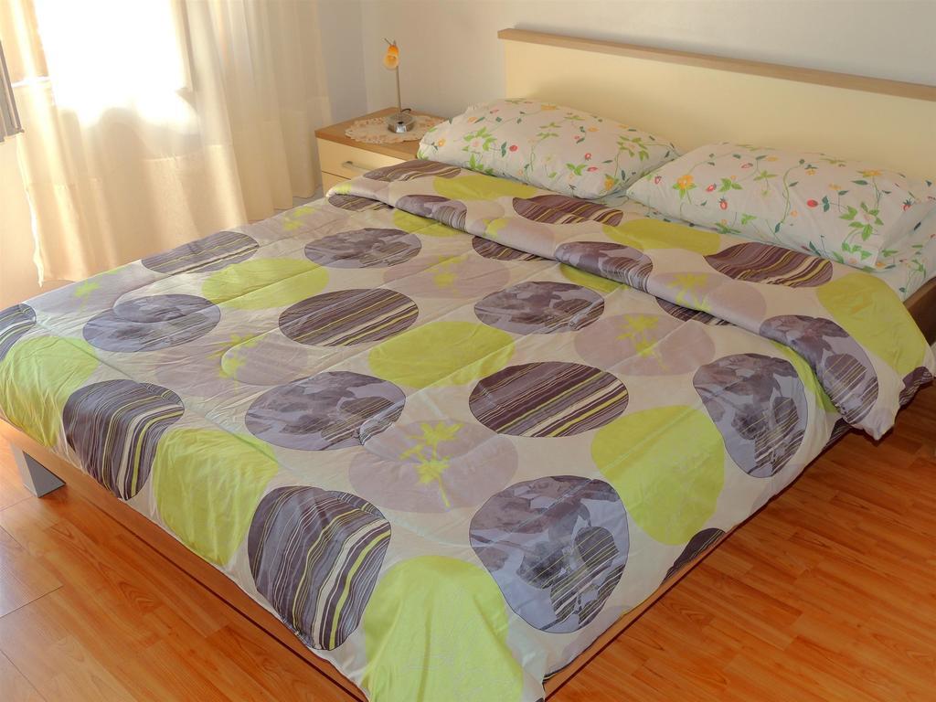 Apartments Zlatko Крк Экстерьер фото