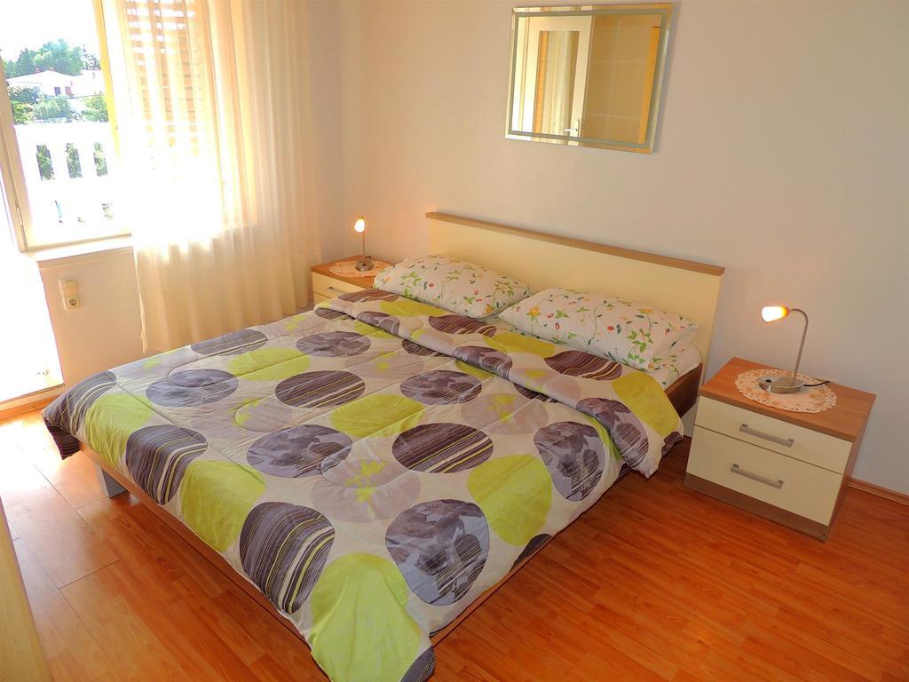 Apartments Zlatko Крк Экстерьер фото